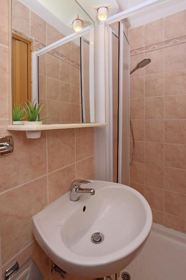 Rooms With Wifi Brsec, Opatija - 7768 Esterno foto